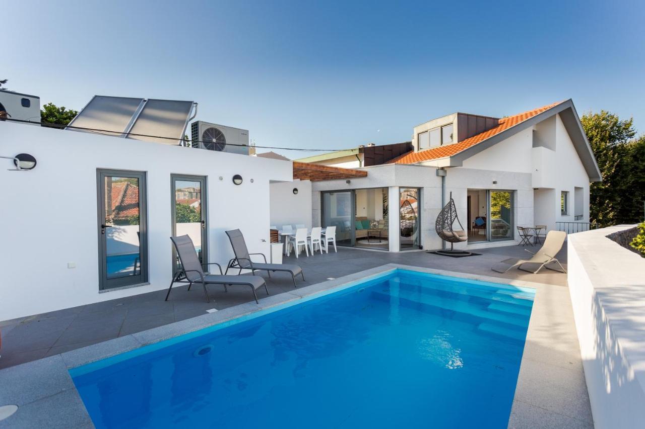 Romantic Pool House *