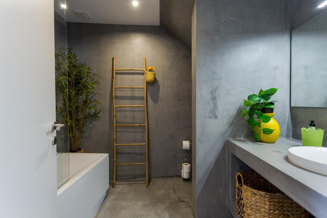 Romantic Pool House Holiday home Vila do Conde
