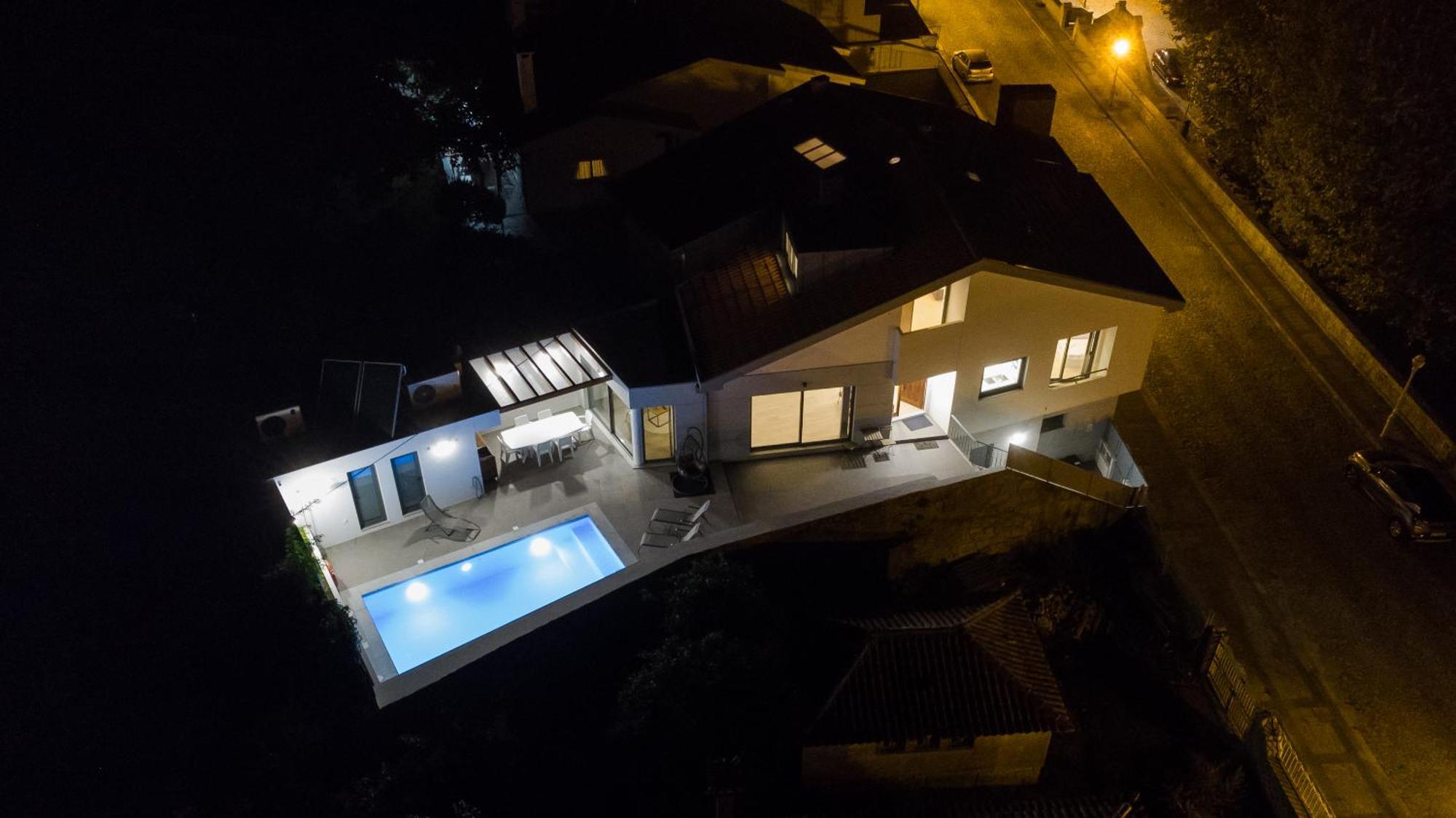 Romantic Pool House Holiday home