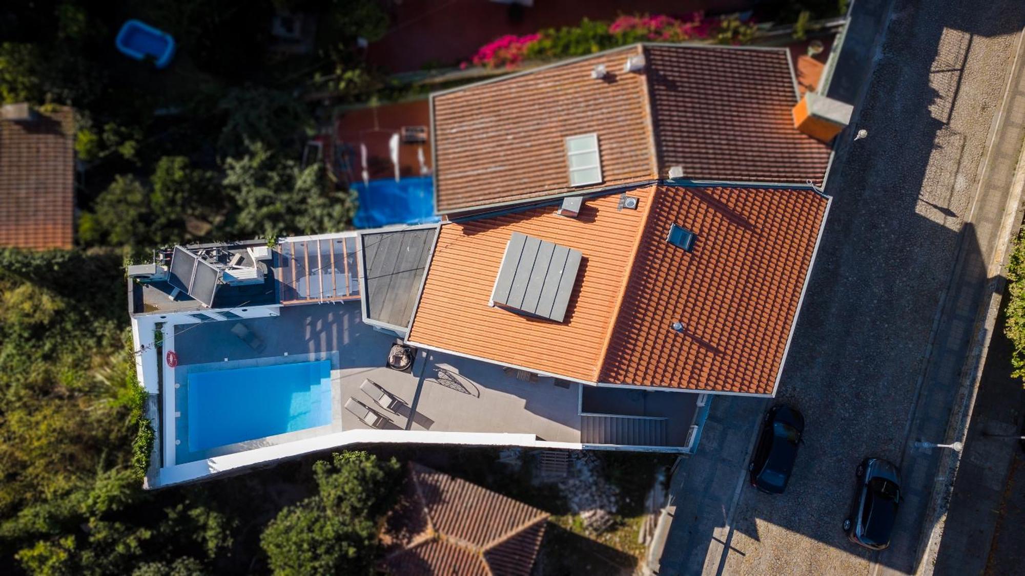 Romantic Pool House